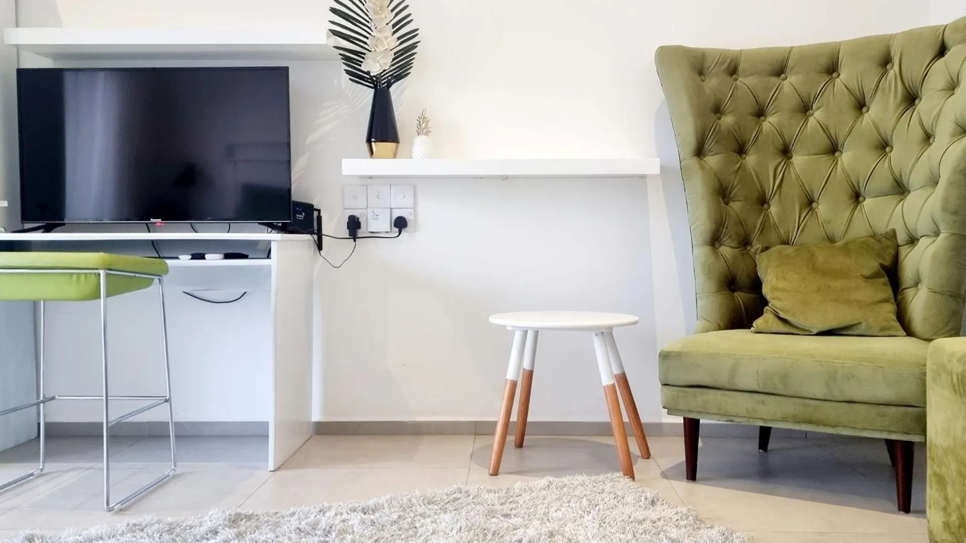 Apartment Ocean Breeze Residence- Negombo